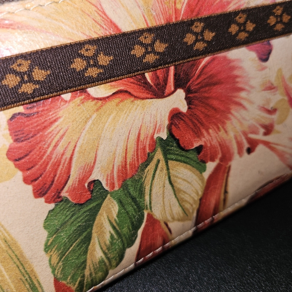 Floral Zip Wallet — Pink & Green - Picture 5 of 10